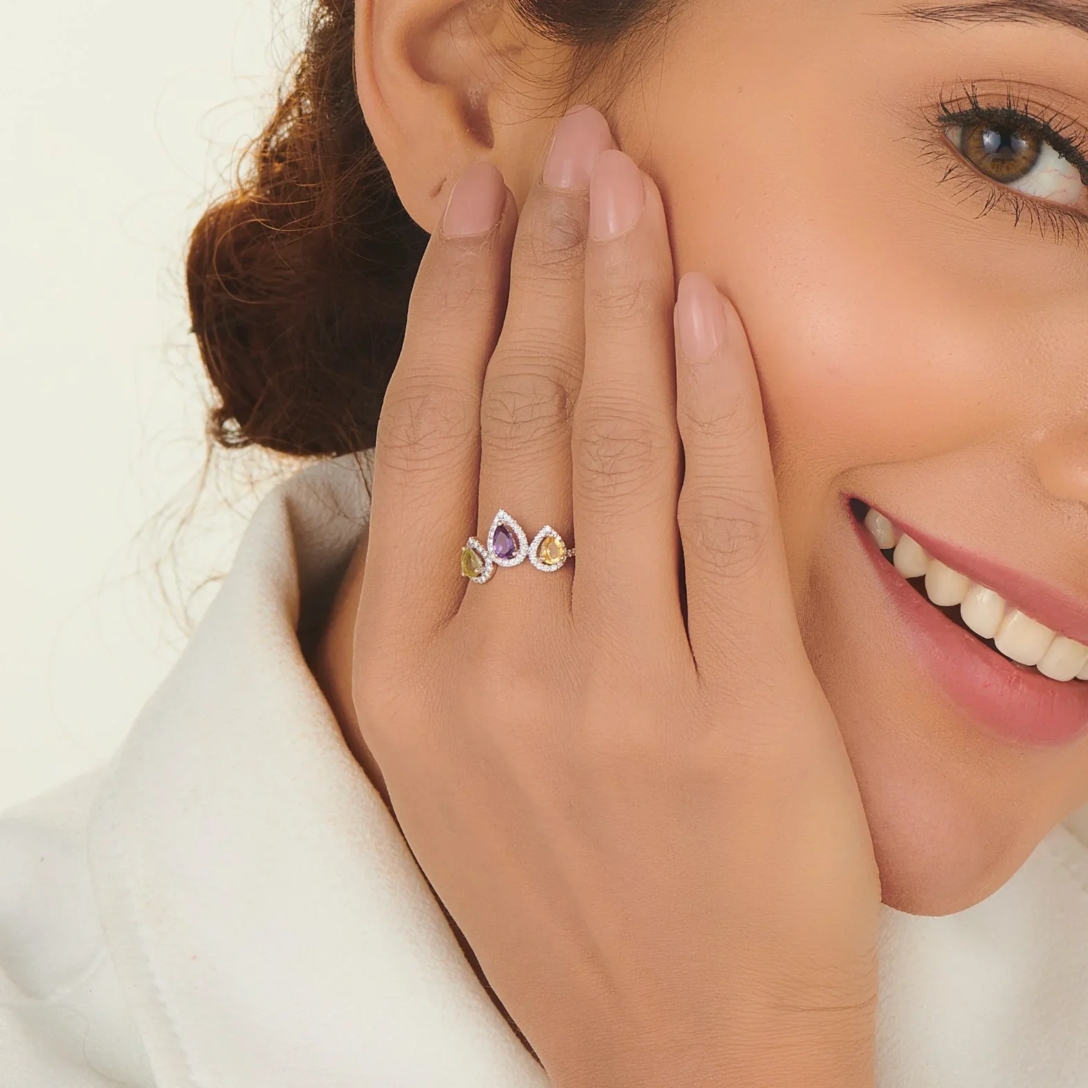 Color Pop Regal Tiara Ring - Image 2