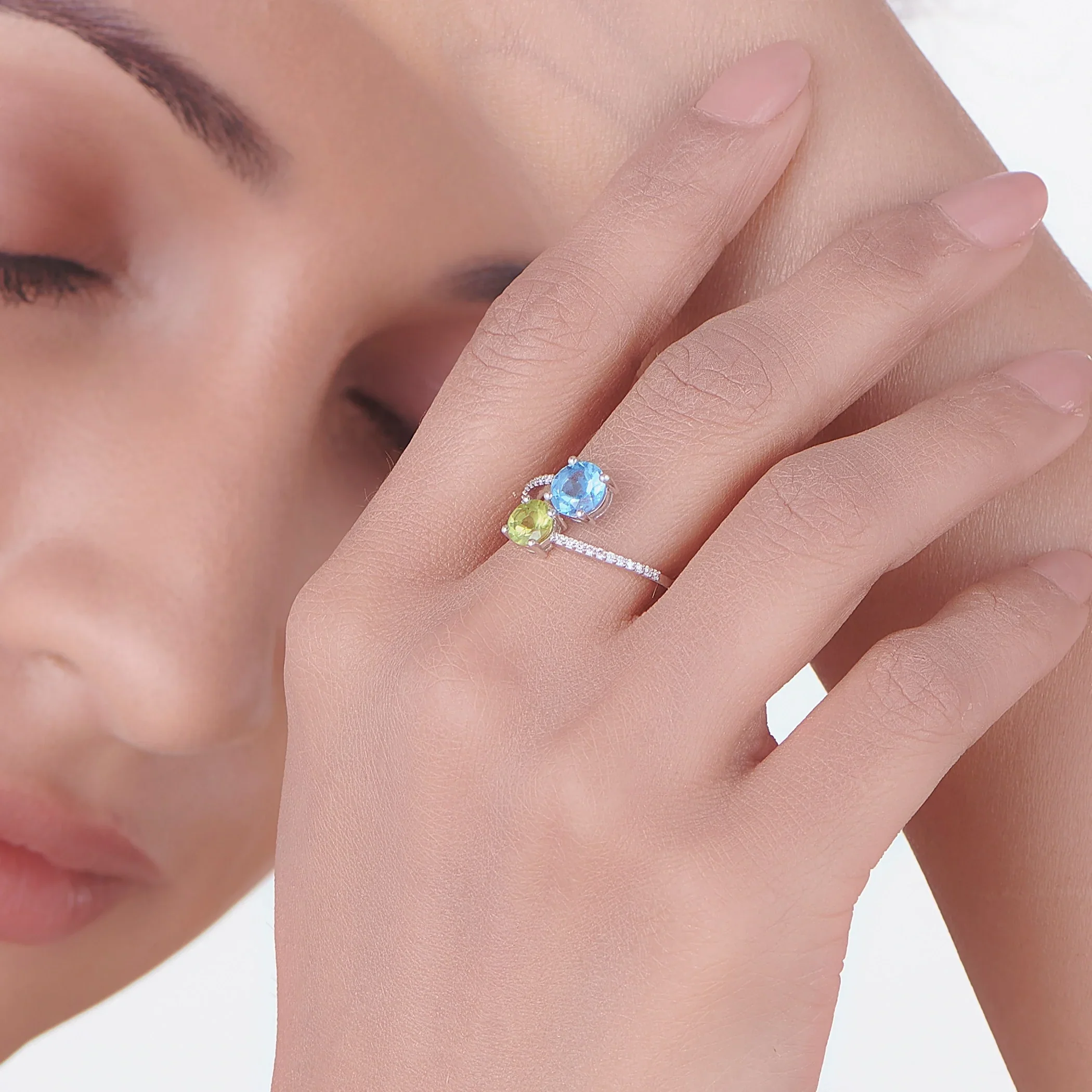 Color Pop Twist Luxe Ring - Image 2