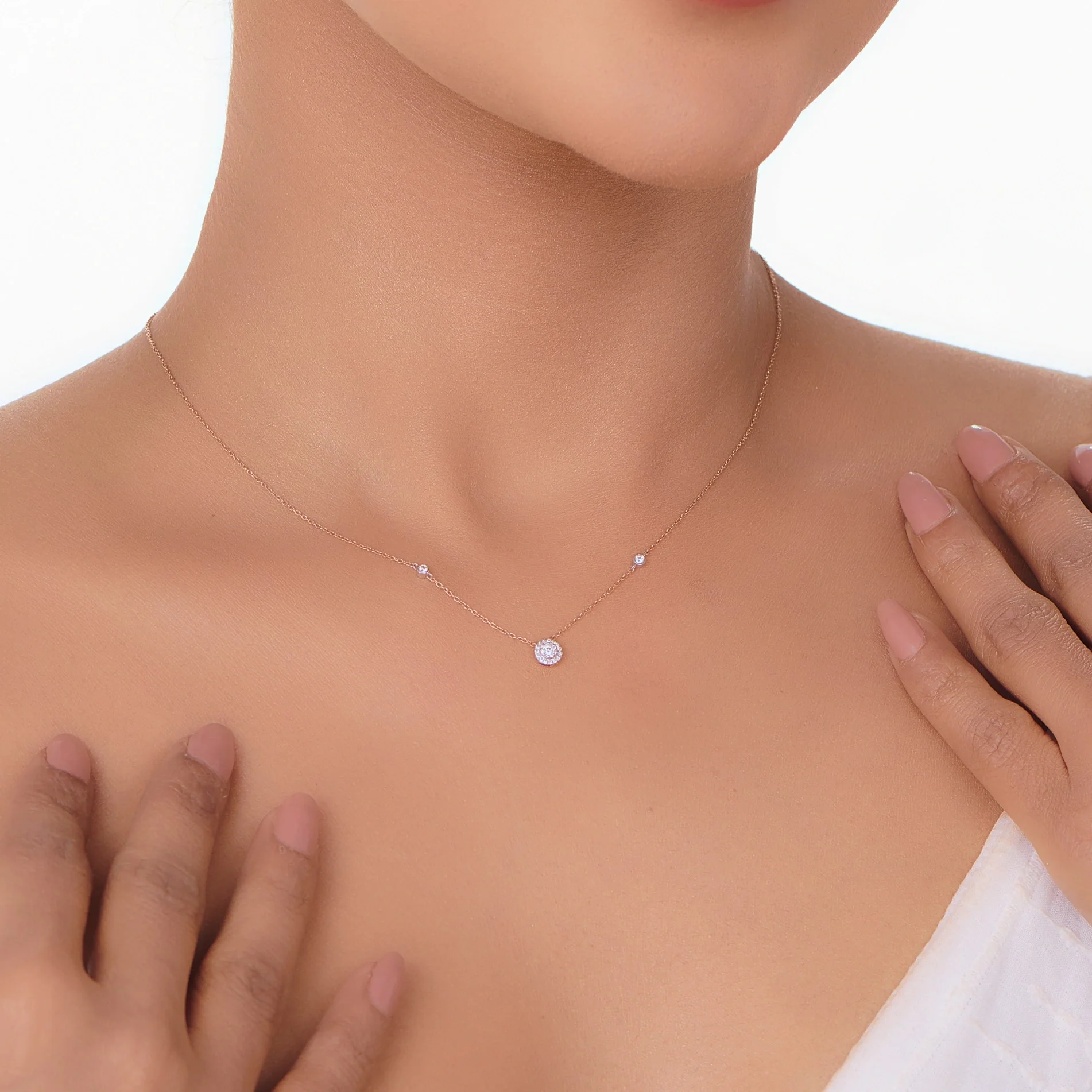 Deck Up Celestial Spark Round Diamond Pendant - Image 2