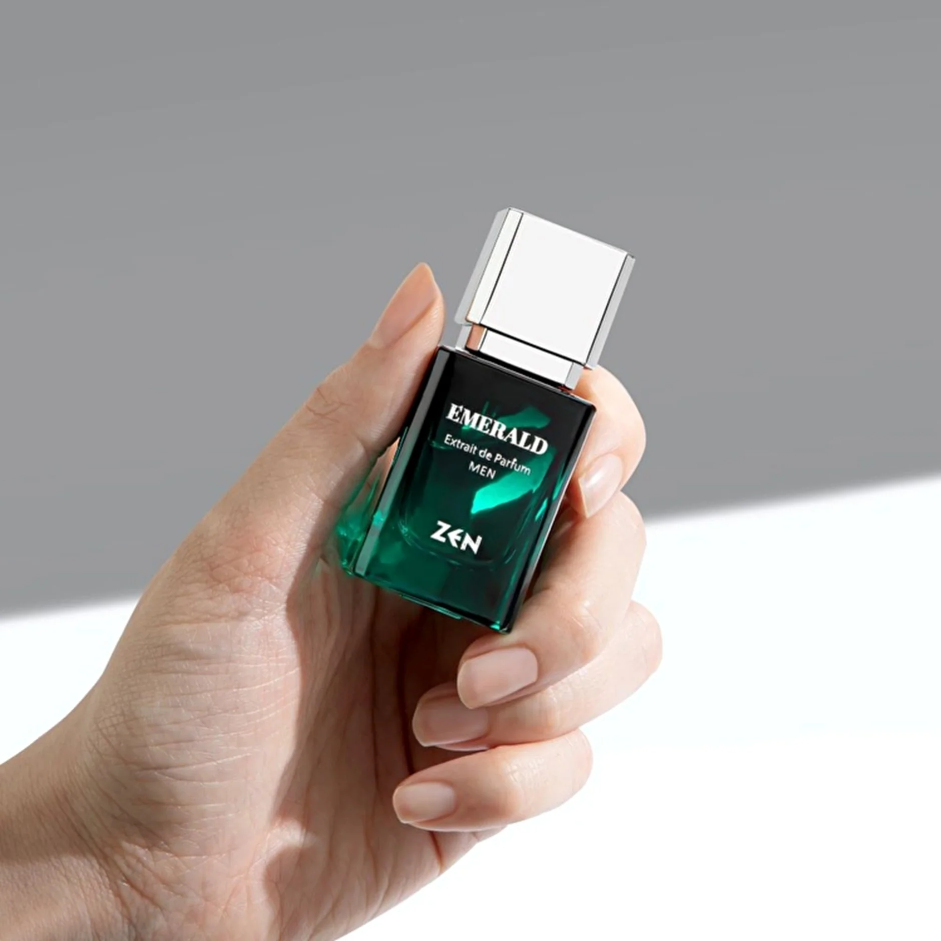 Emerald Men's Perfume - Image 3