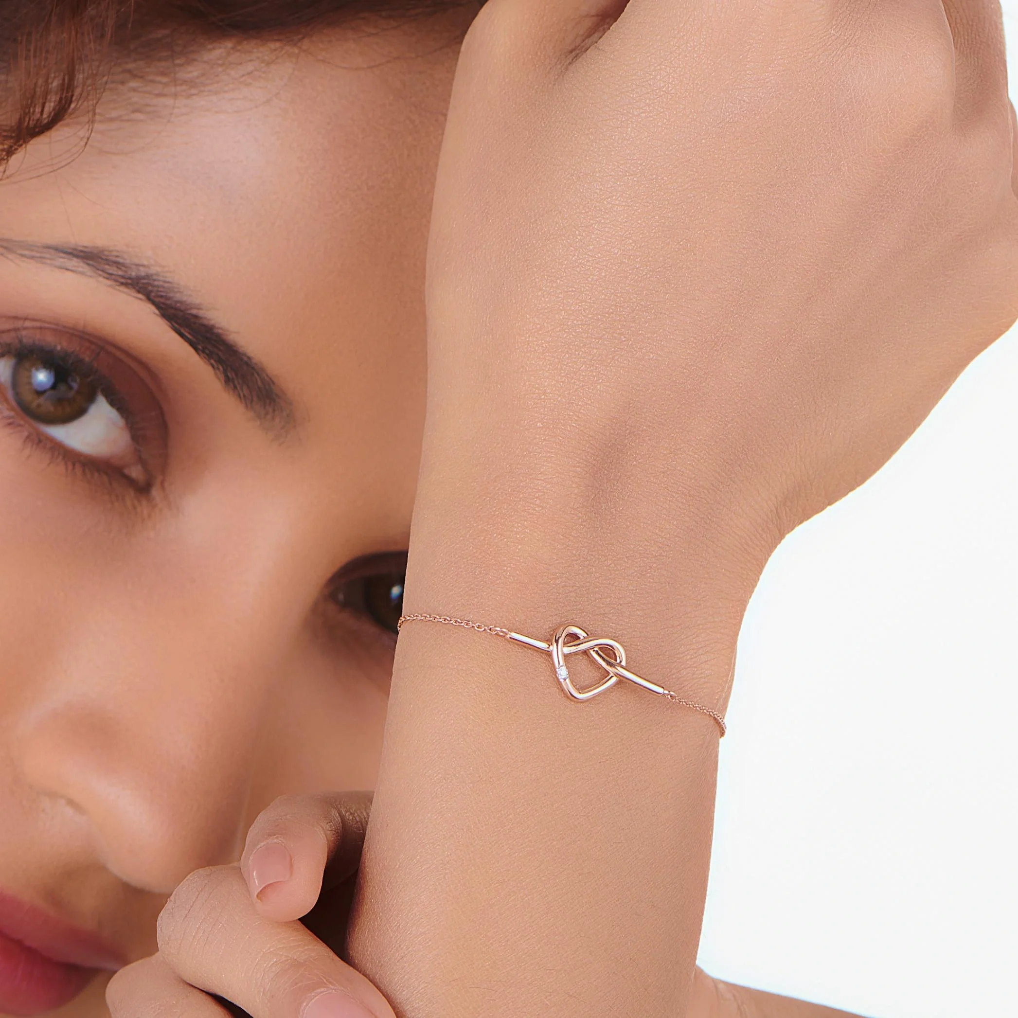 Love Knot Eternal Promise Spark Bracelet - Image 2