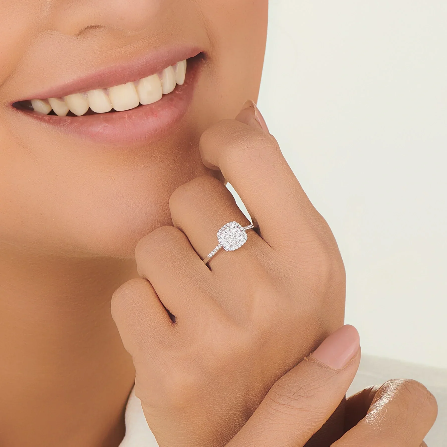 Sassy Glacial Glamour Ring - Image 2
