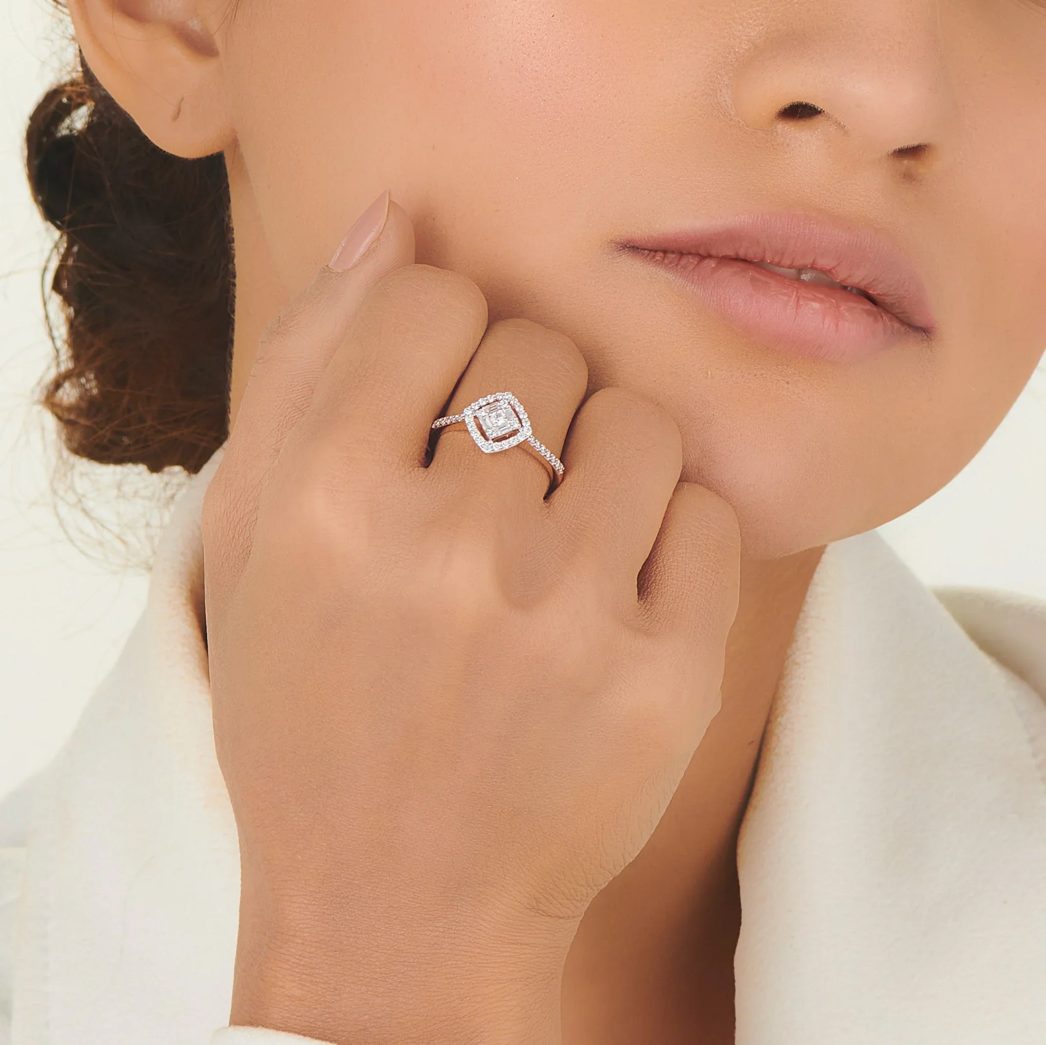 Sassy Starbeam Diamond Kite Ring - Image 2