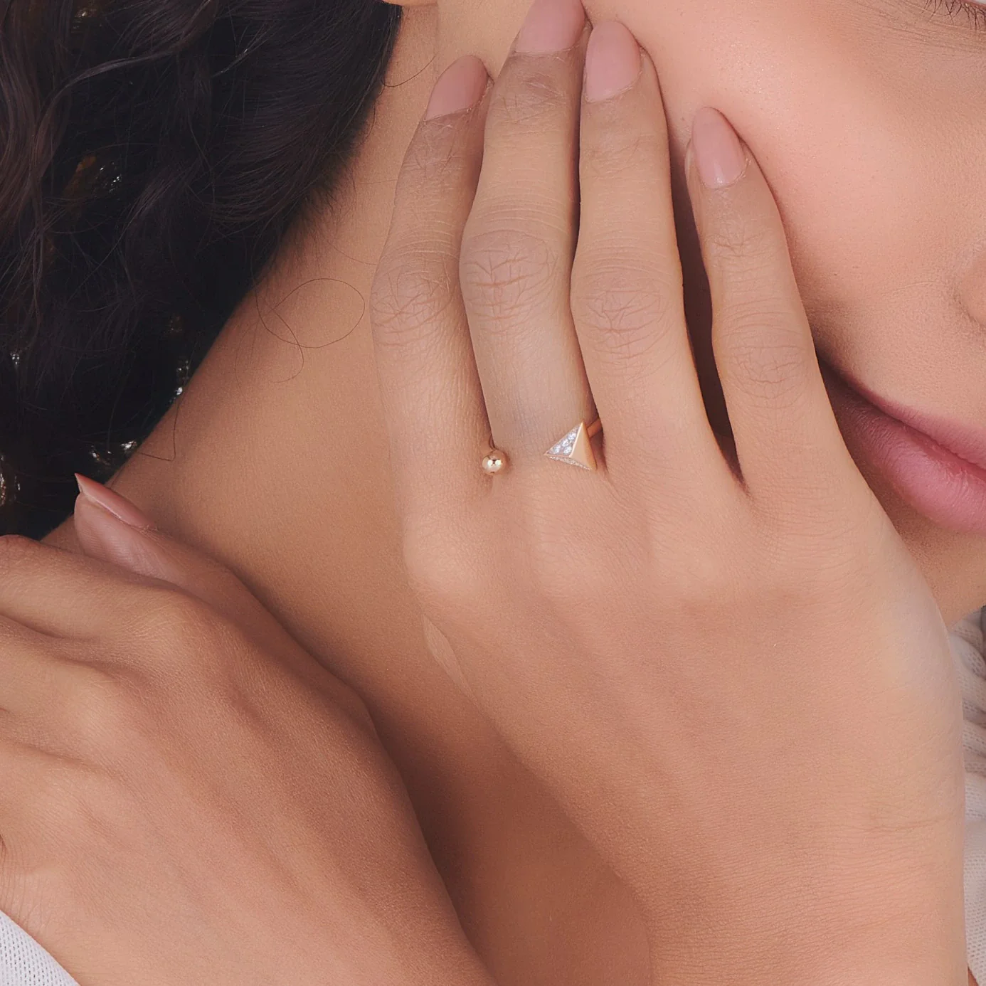 Soiree GeoGlint Arrow Ring - Image 2