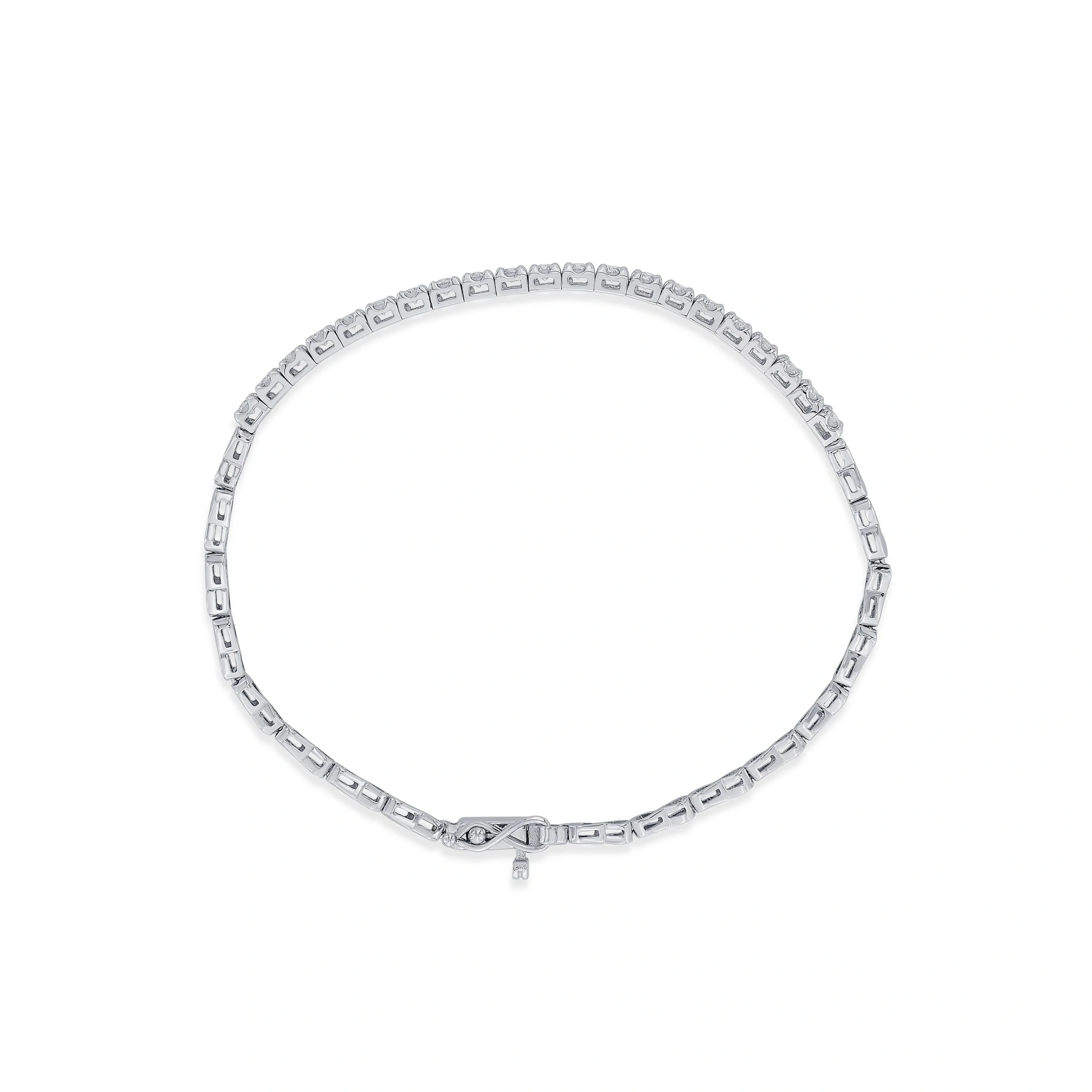 Solitaire Arctic Gleam Bracelet - Image 4