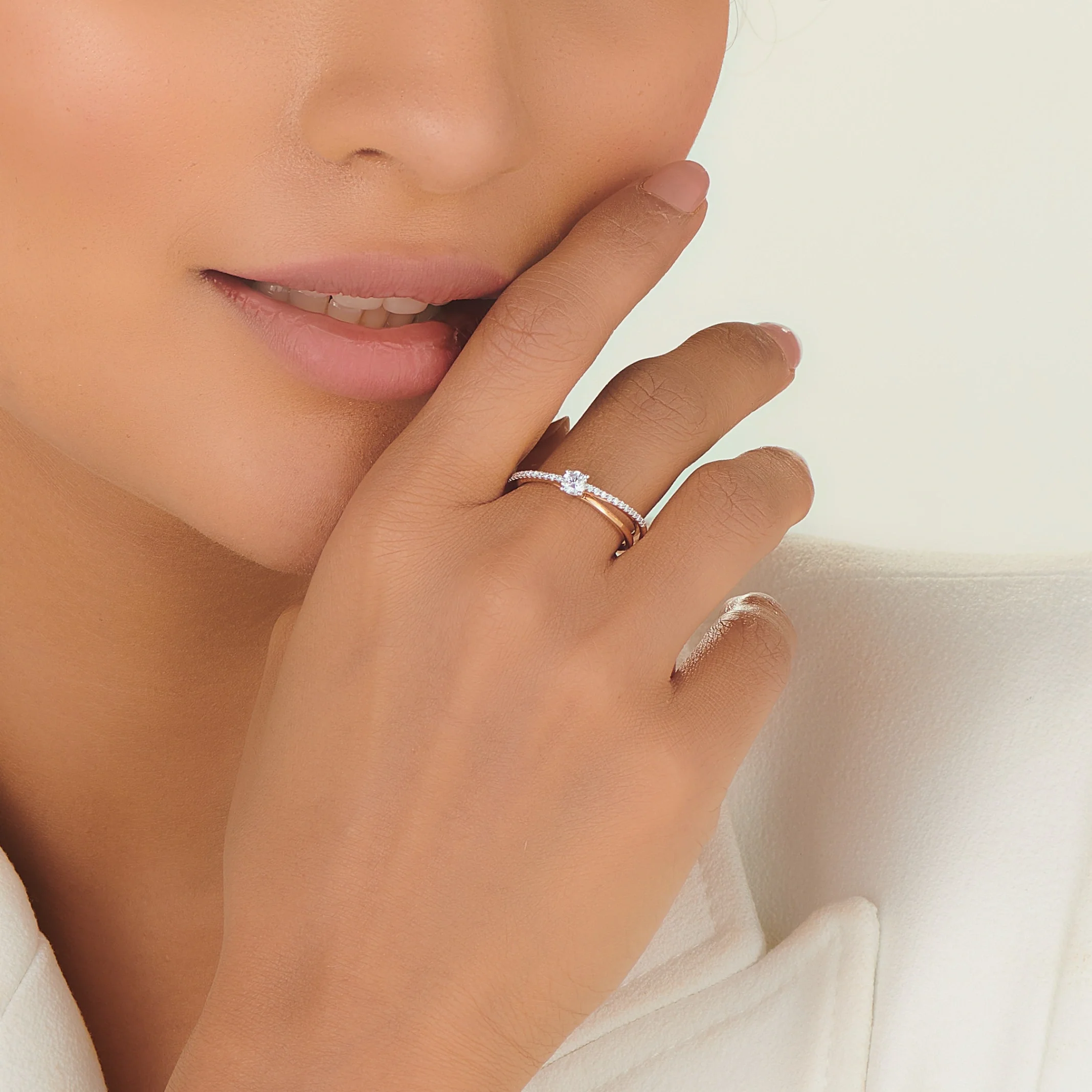 Solitaire Crossover Promise Ring - Image 2