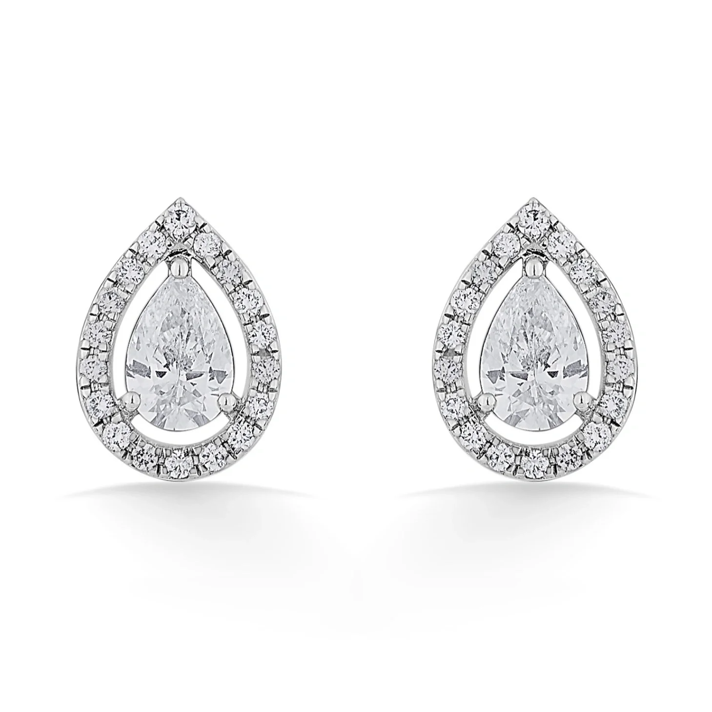Solitaire Gleaming Dewdrop Studs