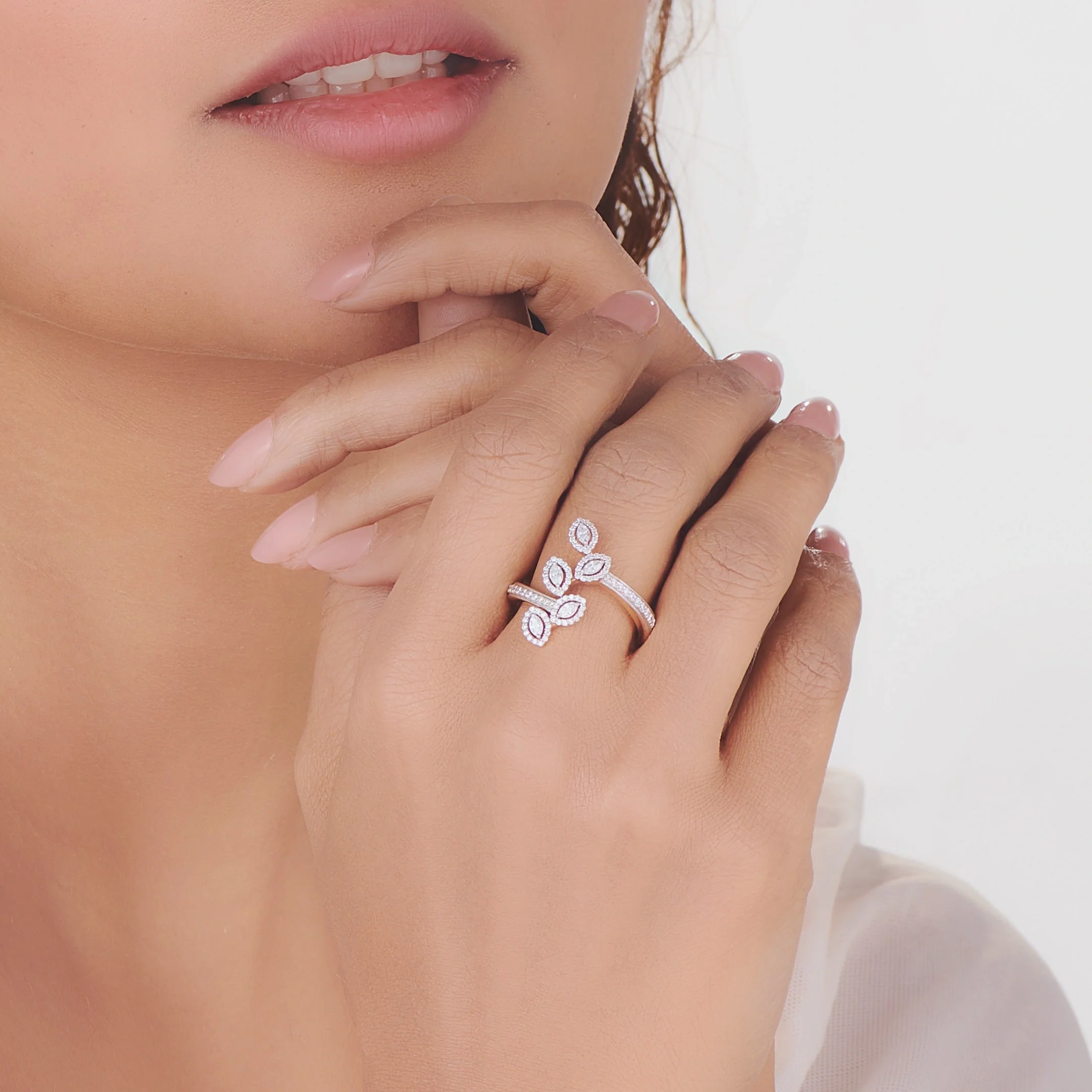 Solitaire Petal Pave Ring - Image 2