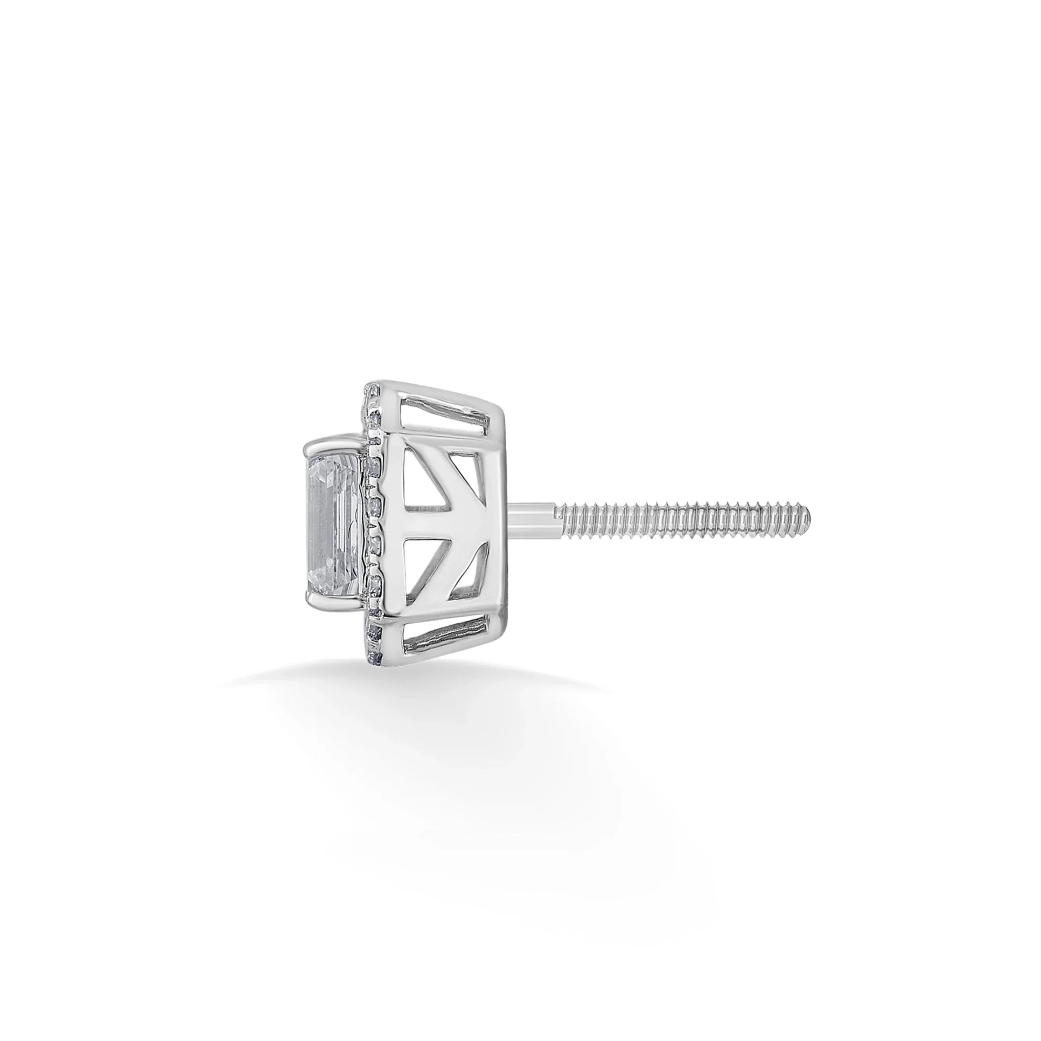 Solitaire Regal Glow Studs - Image 3