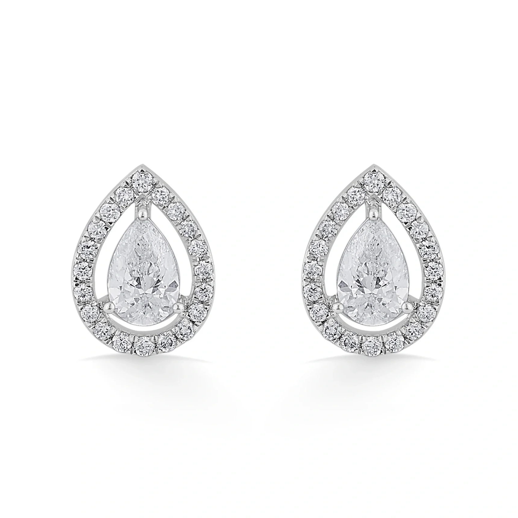 Solitaire Shimmering Dewlight Studs