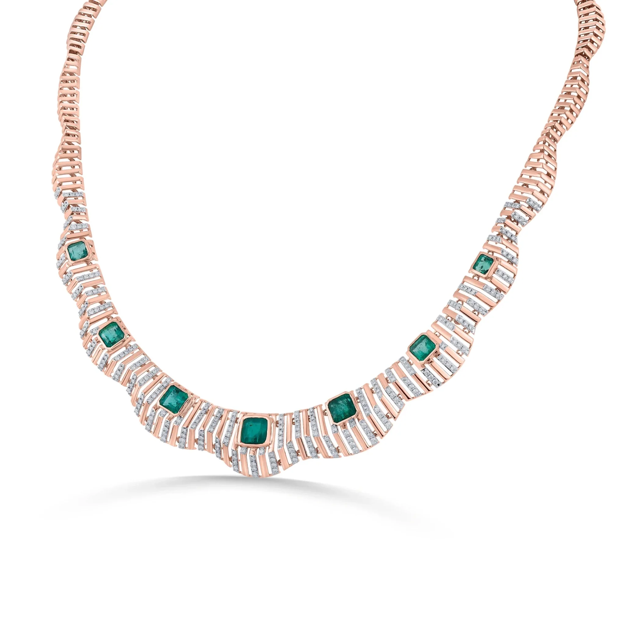 Tryst Emerald Elegance Radiant Collar
